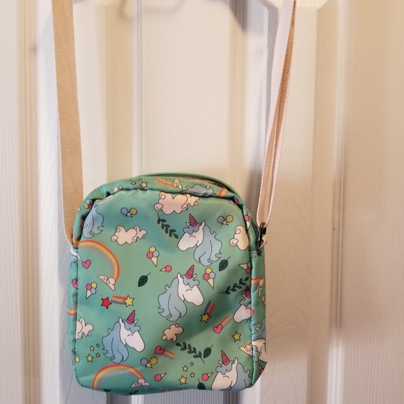 Kemy's crossbody unicorn print handbag - Picture 2 of 4